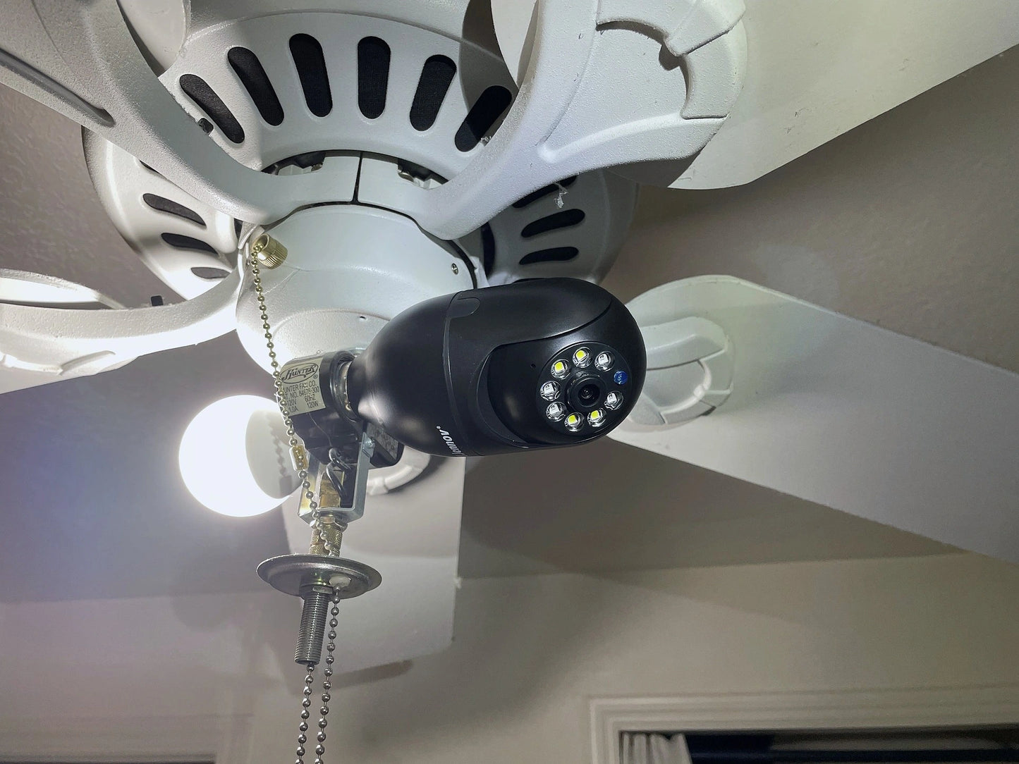 Smart Bulb Security Camera