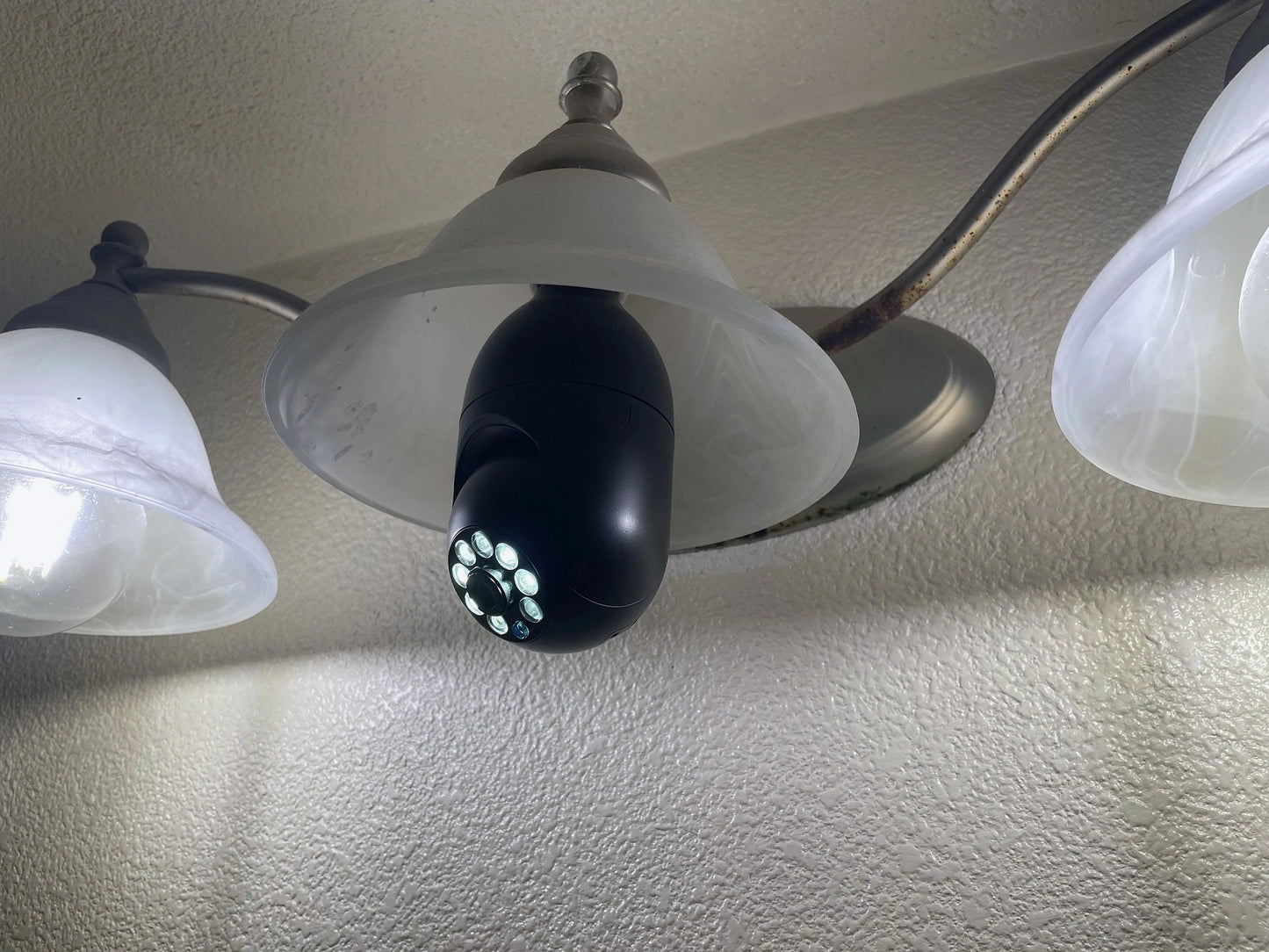 Smart Bulb Security Camera