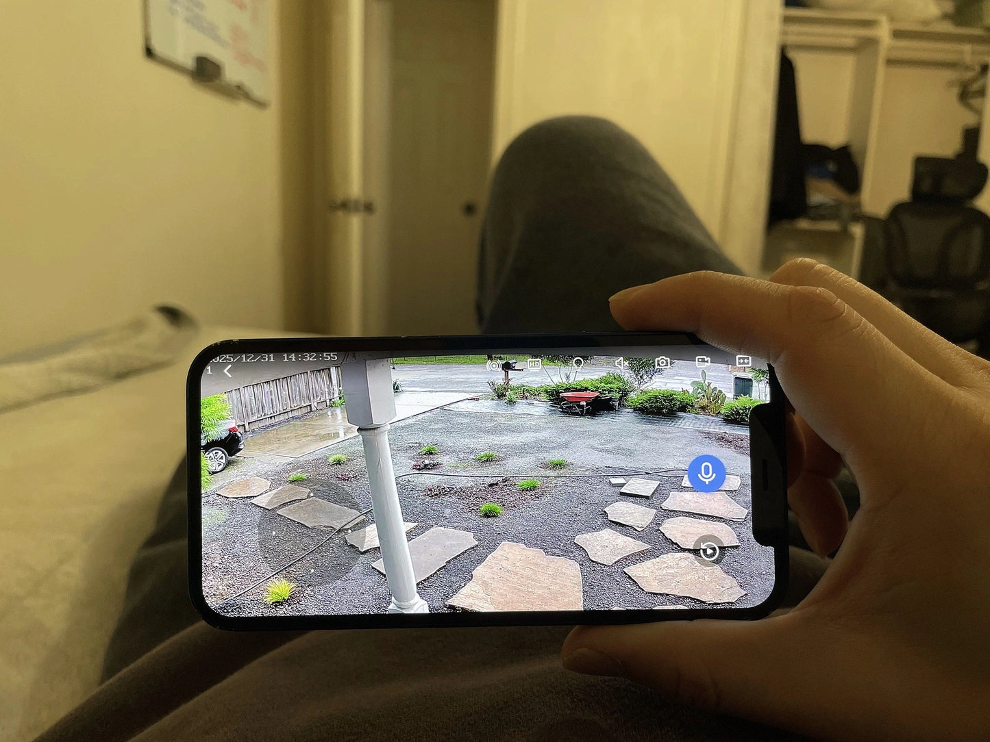 Smart Bulb Security Camera